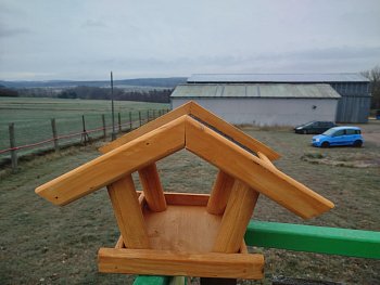 Budka pro venkovní ptactvo - Kanadský šindel
