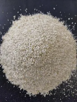 Hrachový šrot se slupkami (jemný) 25 kg