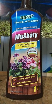 AGRO OM Kap. hn. muškáty 1 l